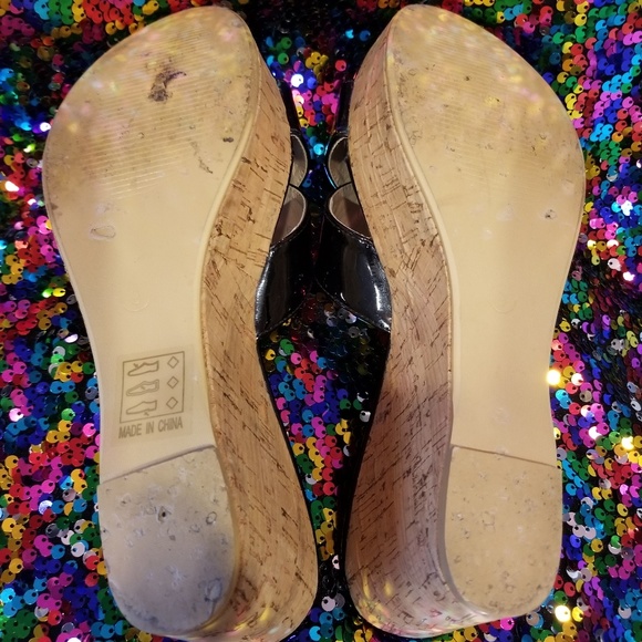 Black wedge sandals - Picture 6 of 6